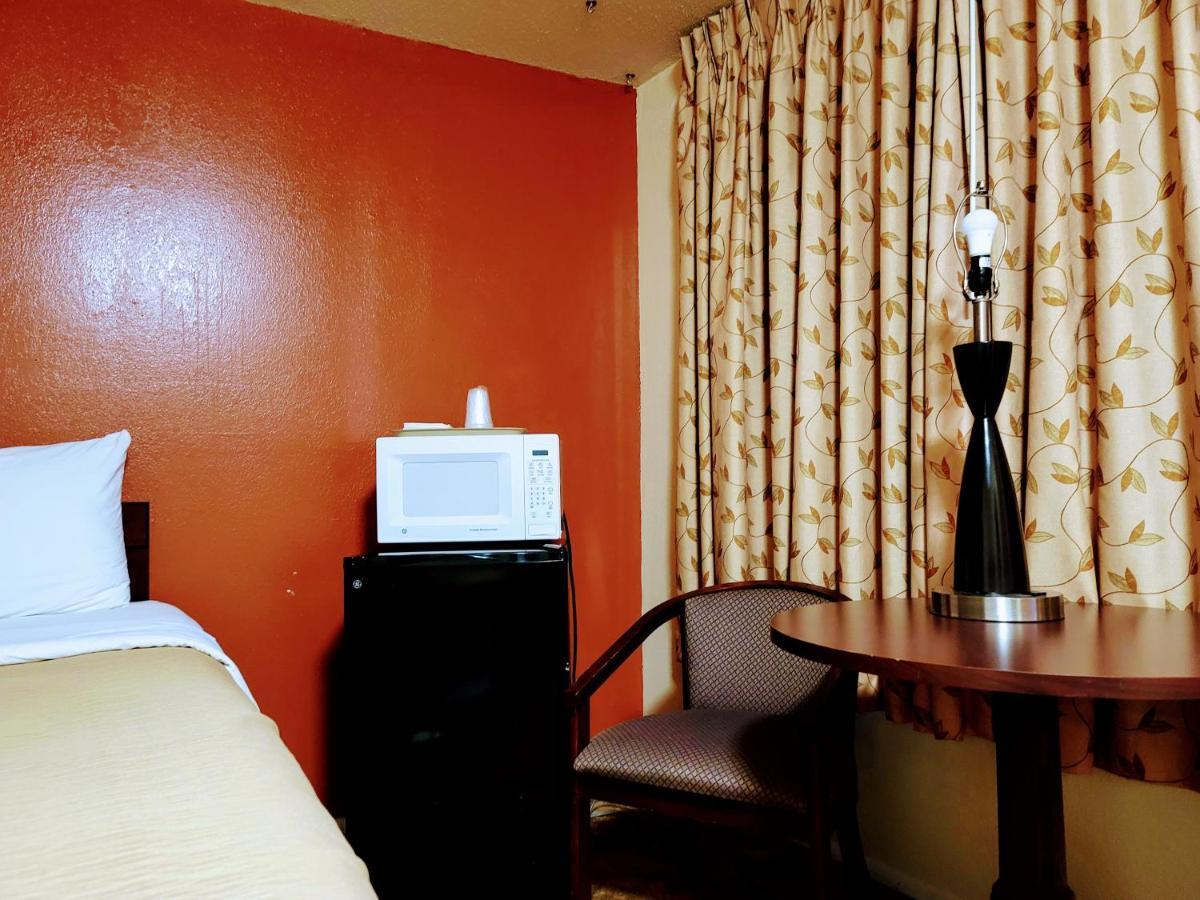 Travelors Lodge Motel & Rv Park Us-287&Us-96 Eads Bagian luar foto