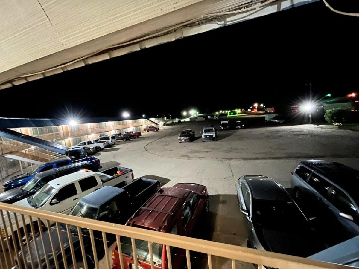 Travelors Lodge Motel & Rv Park Us-287&Us-96 Eads Bagian luar foto