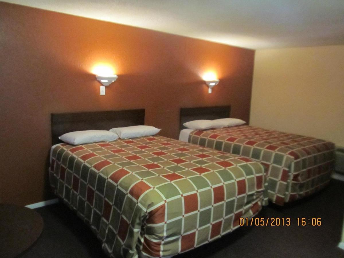 Travelors Lodge Motel & Rv Park Us-287&Us-96 Eads Bagian luar foto