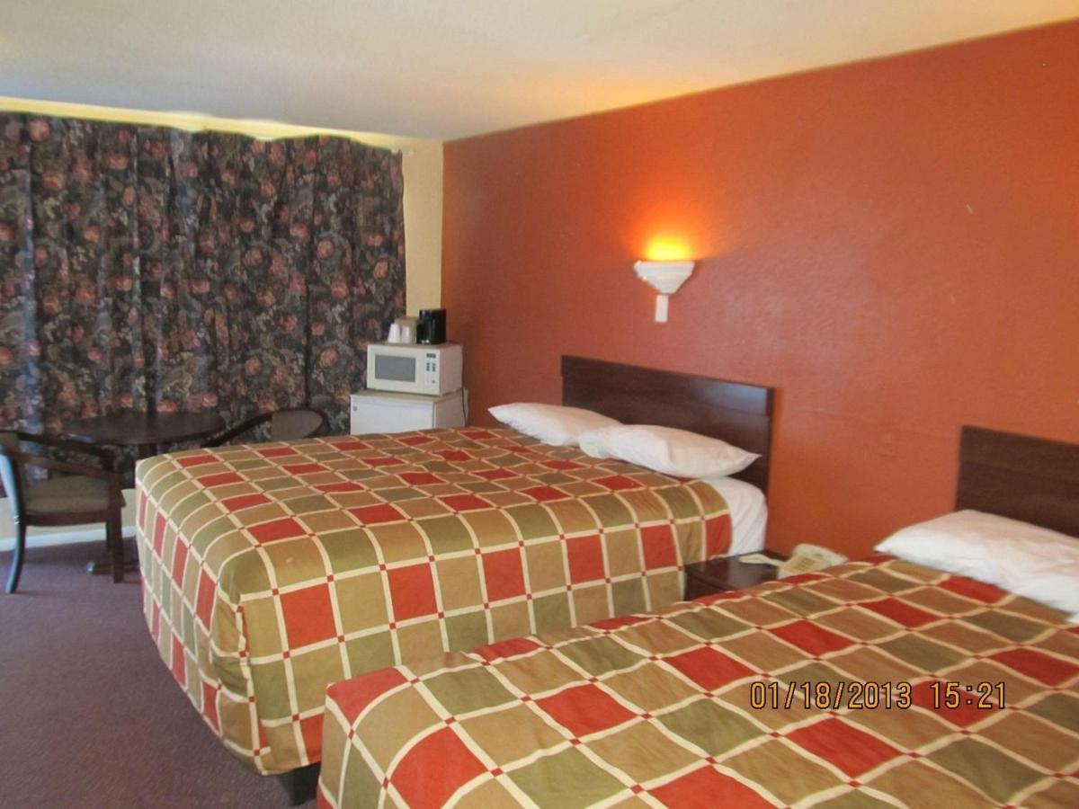 Travelors Lodge Motel & Rv Park Us-287&Us-96 Eads Bagian luar foto