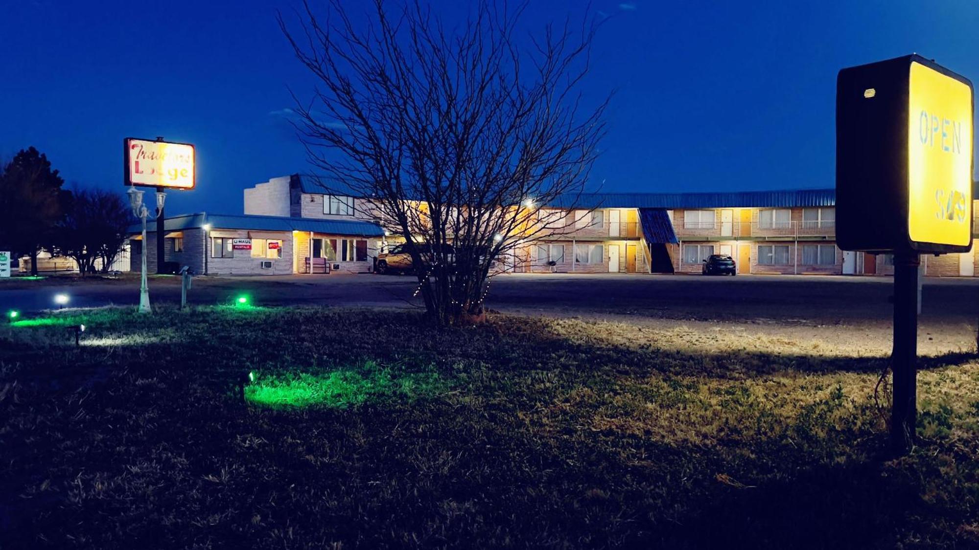 Travelors Lodge Motel & Rv Park Us-287&Us-96 Eads Bagian luar foto
